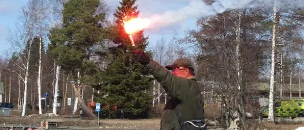 hätärakettien ampuminen 17.4.2010 011 (8)